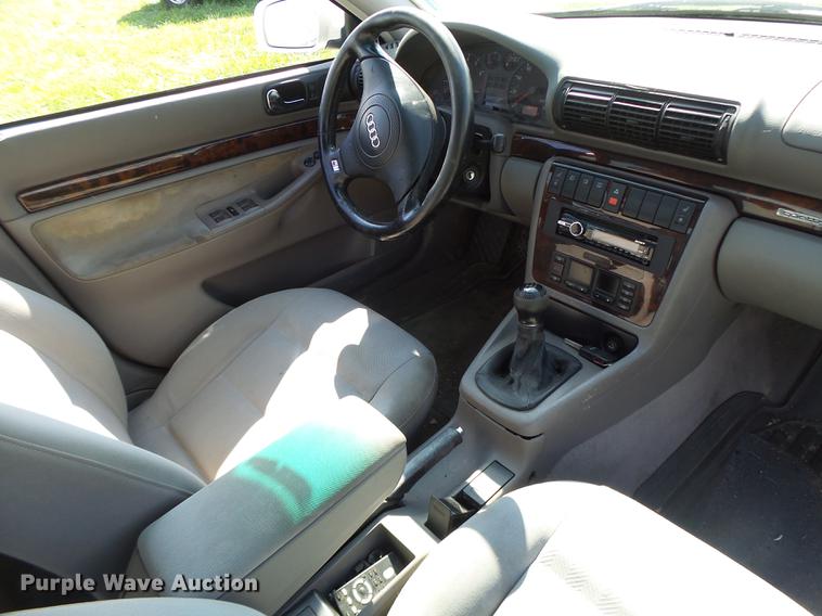 image for item DT9965 1998 Audi A4