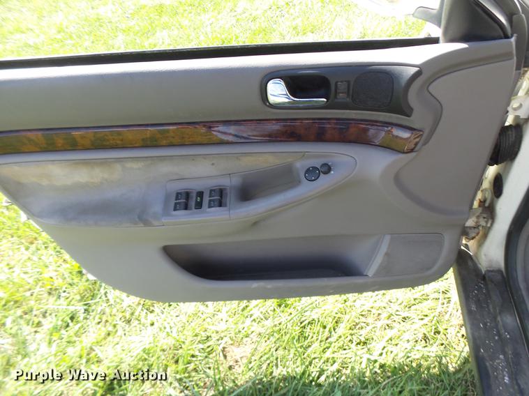 image for item DT9965 1998 Audi A4