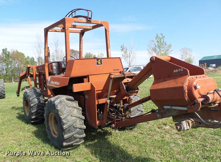 image for item DT9966 Ditch Witch 6510 cable plow