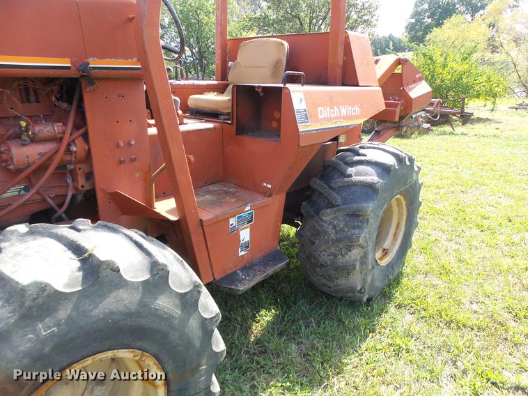 image for item DT9966 Ditch Witch 6510 cable plow