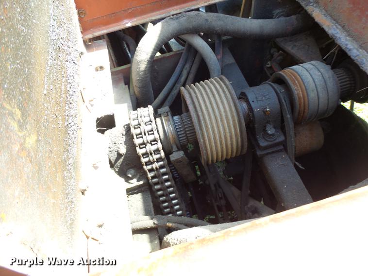 image for item DT9966 Ditch Witch 6510 cable plow