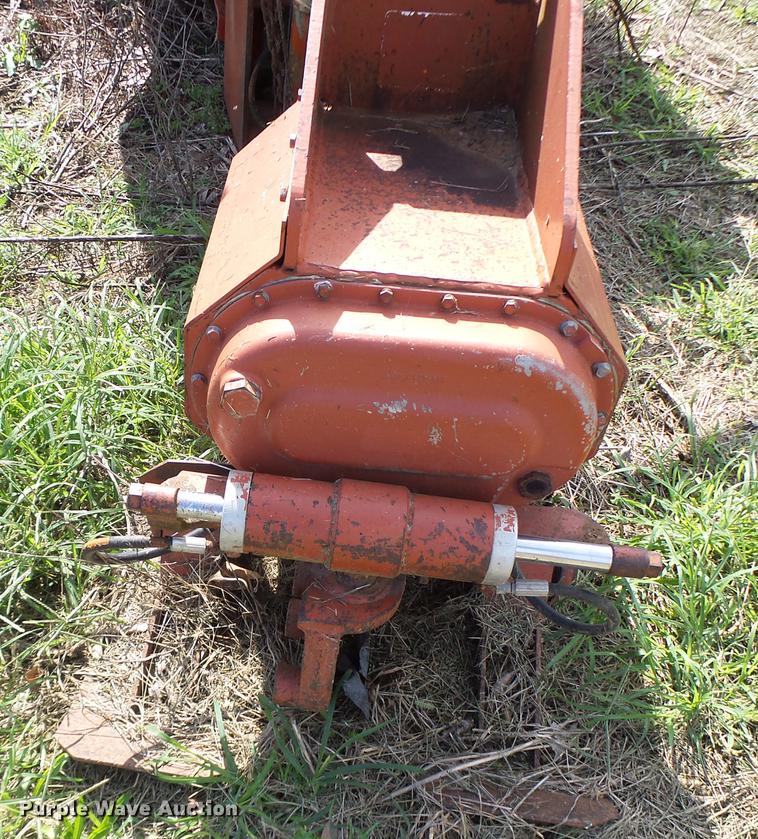 image for item DT9967 Ditch Witch 6510 cable plow