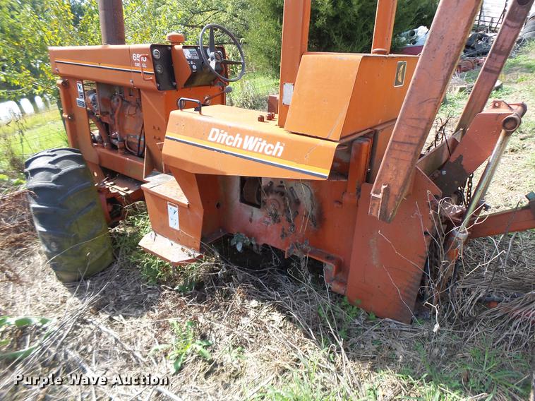 image for item DT9967 Ditch Witch 6510 cable plow