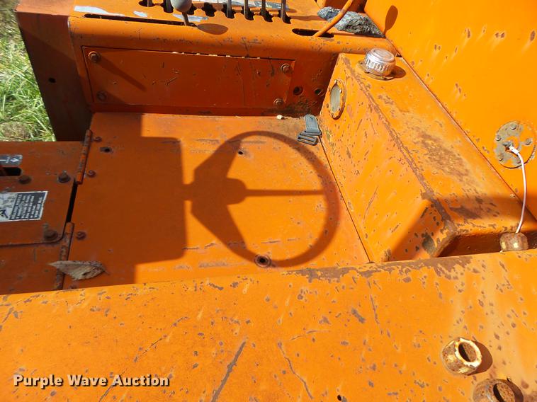 image for item DT9967 Ditch Witch 6510 cable plow