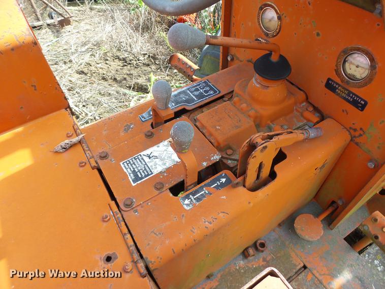 image for item DT9967 Ditch Witch 6510 cable plow