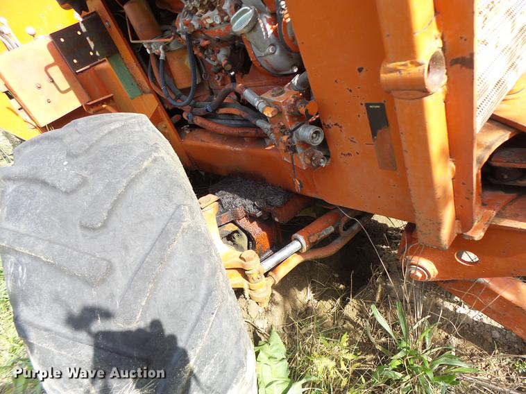 image for item DT9967 Ditch Witch 6510 cable plow