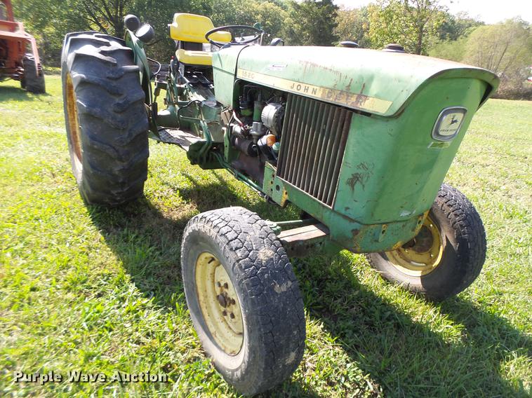 image for item DT9974 John Deere 1520 tractor