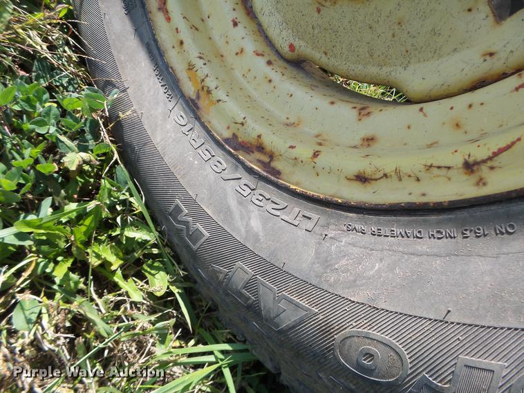 image for item DT9974 John Deere 1520 tractor