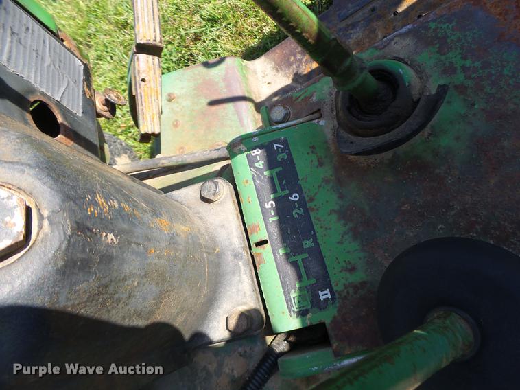 image for item DT9974 John Deere 1520 tractor