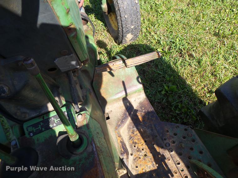 image for item DT9974 John Deere 1520 tractor