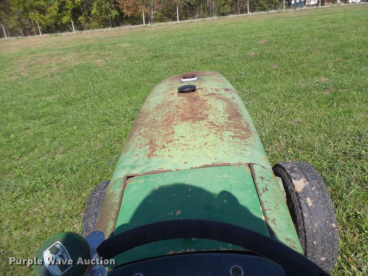 image for item DT9974 John Deere 1520 tractor