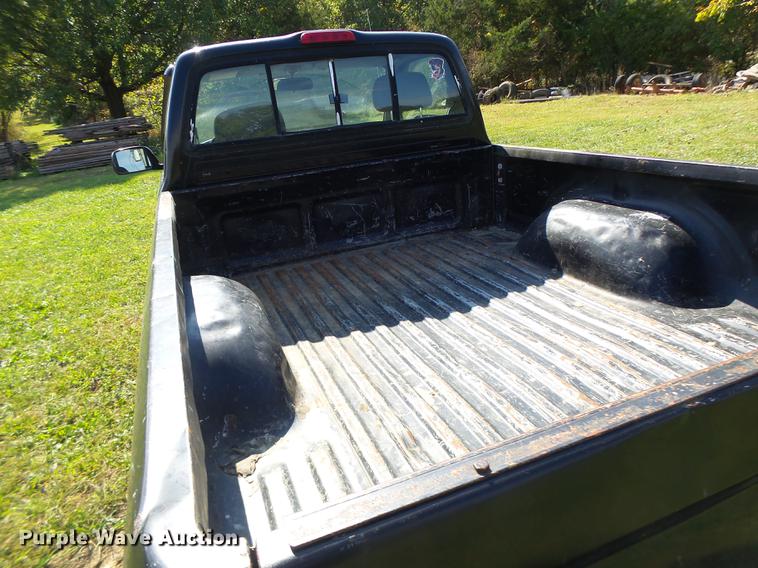 image for item DT9983 1995 Toyota Tacoma pickup truck