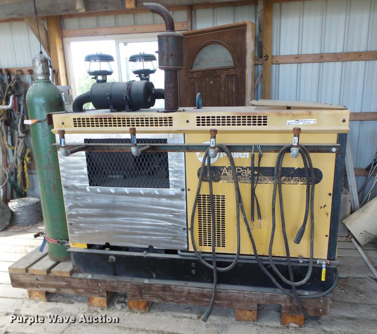 image for item DT9986 Miller Air Pak AC/DC welder/generator