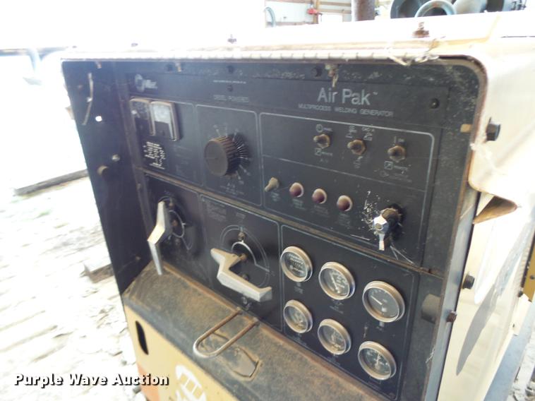 image for item DT9986 Miller Air Pak AC/DC welder/generator