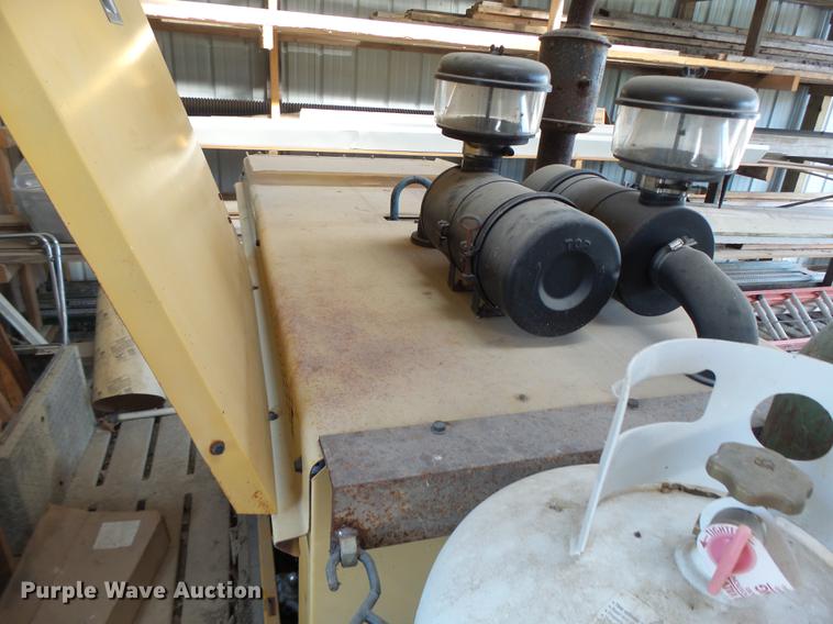 image for item DT9986 Miller Air Pak AC/DC welder/generator