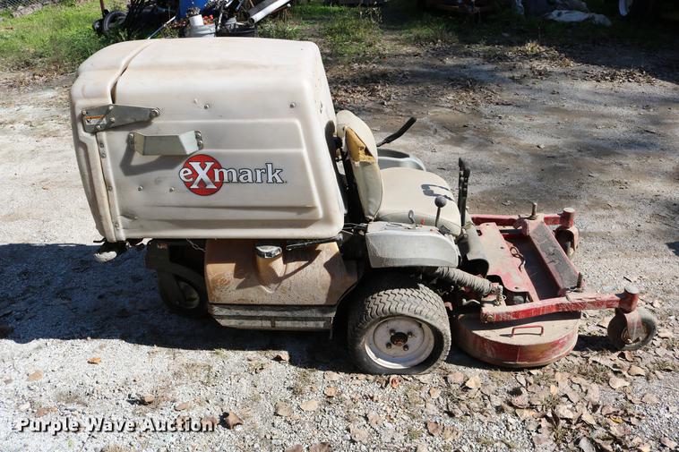 image for item DW9981 Ex Mark Navigator NAV20KC ZTR lawn mower