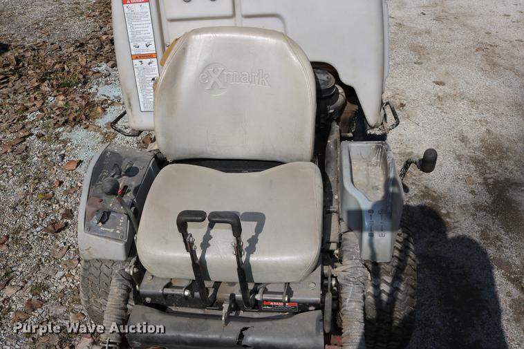 image for item DW9981 Ex Mark Navigator NAV20KC ZTR lawn mower