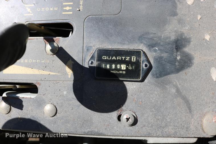 image for item DW9981 Ex Mark Navigator NAV20KC ZTR lawn mower