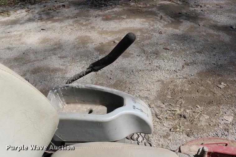 image for item DW9981 Ex Mark Navigator NAV20KC ZTR lawn mower