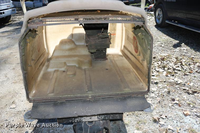 image for item DW9981 Ex Mark Navigator NAV20KC ZTR lawn mower