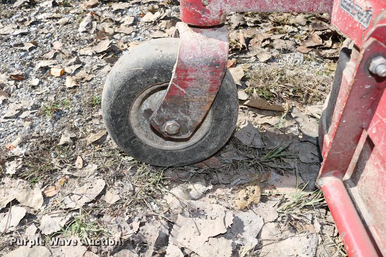 image for item DW9981 Ex Mark Navigator NAV20KC ZTR lawn mower