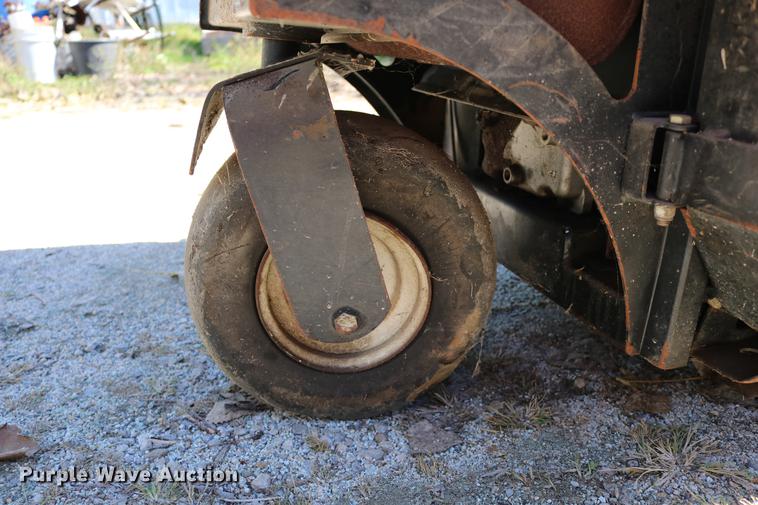 image for item DW9981 Ex Mark Navigator NAV20KC ZTR lawn mower