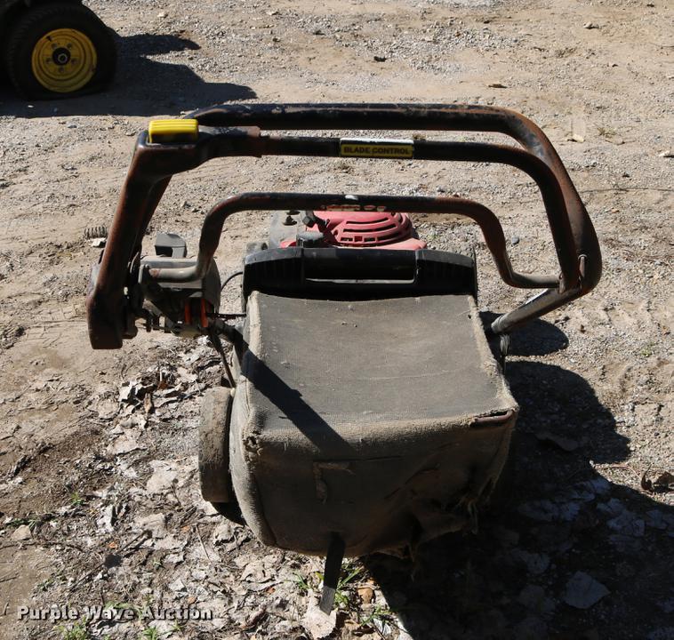 image for item DW9983 Honda push mower