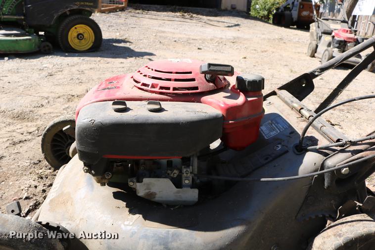 image for item DW9983 Honda push mower