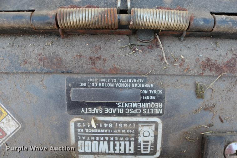 image for item DW9983 Honda push mower