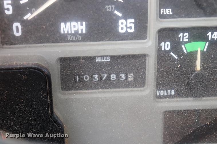 image for item ED9578 1996 International 4700 digger derrick truck