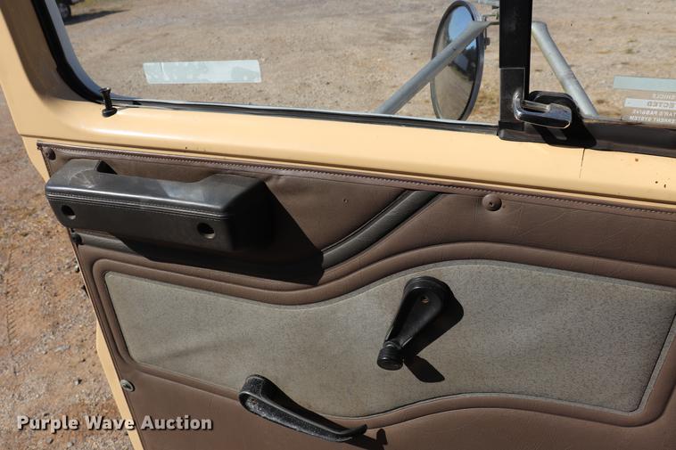 image for item ED9578 1996 International 4700 digger derrick truck