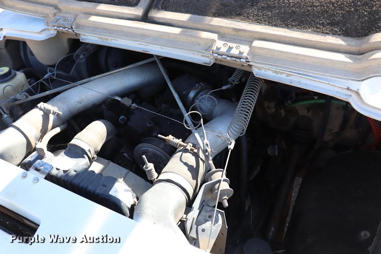 image for item ED9578 1996 International 4700 digger derrick truck