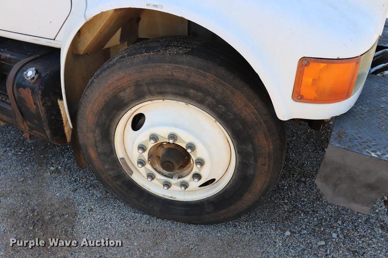 image for item ED9578 1996 International 4700 digger derrick truck