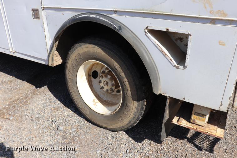 image for item ED9578 1996 International 4700 digger derrick truck