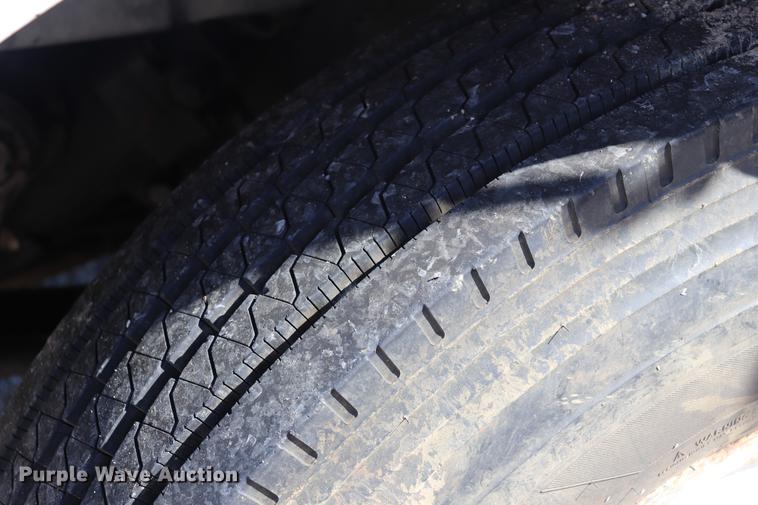 image for item ED9578 1996 International 4700 digger derrick truck