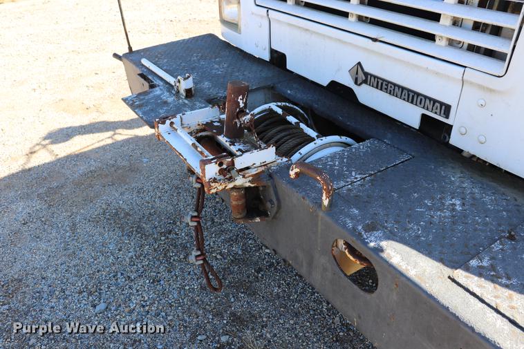 image for item ED9578 1996 International 4700 digger derrick truck