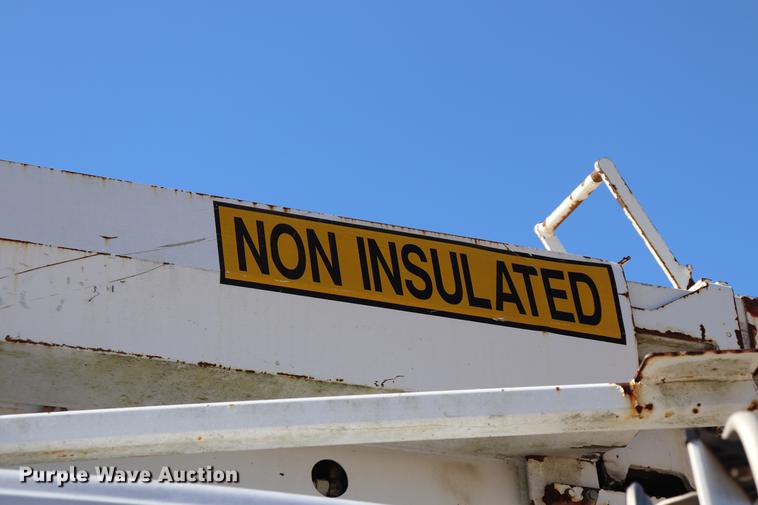 image for item ED9578 1996 International 4700 digger derrick truck