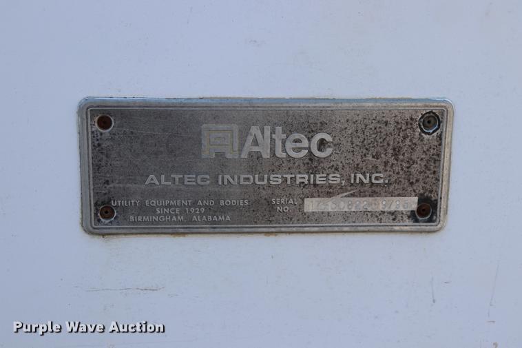 image for item ED9578 1996 International 4700 digger derrick truck