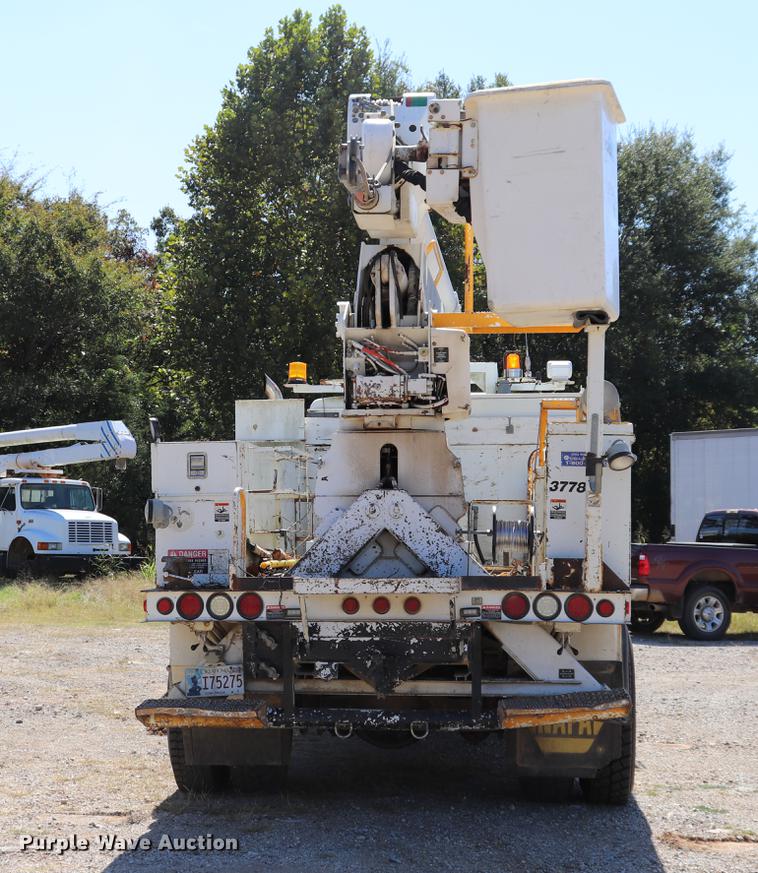 image for item ED9580 2001 International 4800 bucket truck