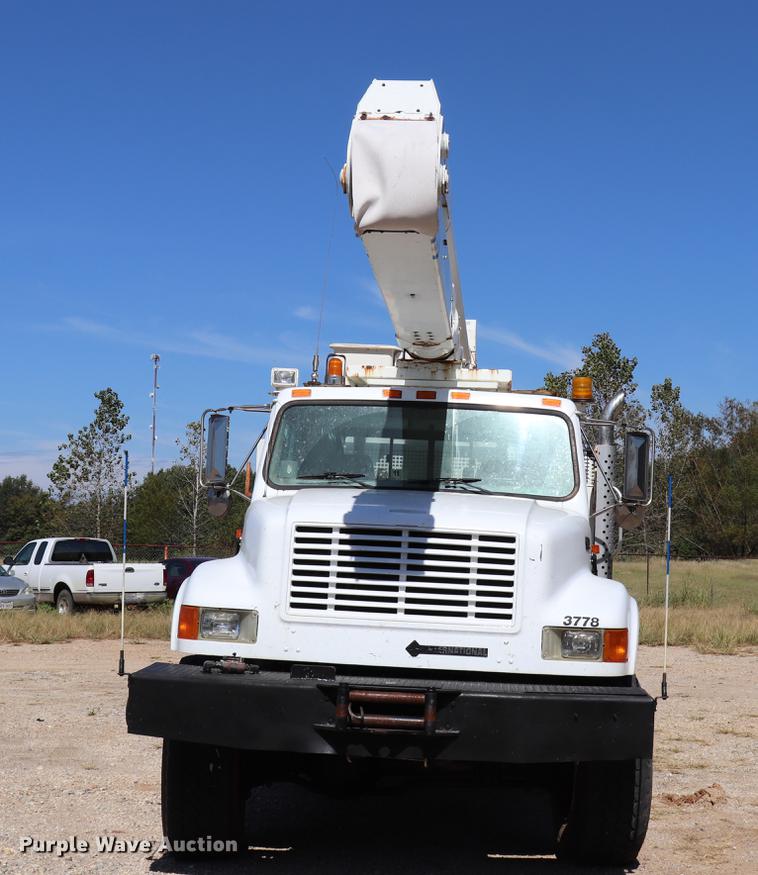 image for item ED9580 2001 International 4800 bucket truck
