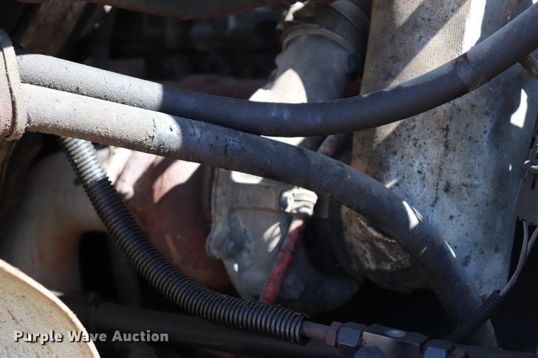 image for item ED9580 2001 International 4800 bucket truck