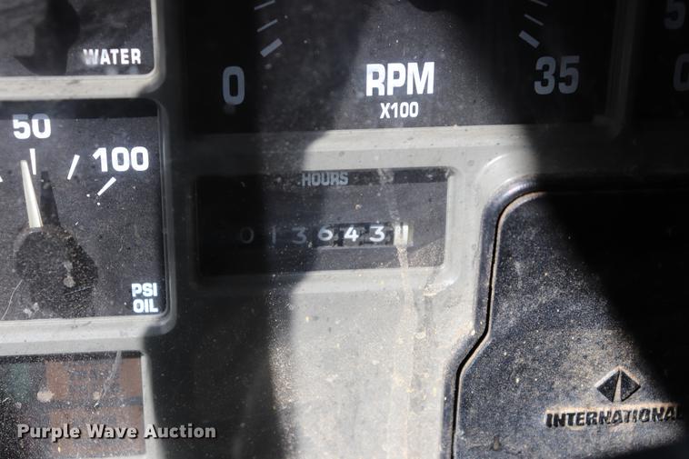 image for item ED9581 2000 International 4900 bucket truck