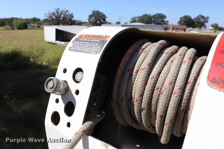 image for item ED9581 2000 International 4900 bucket truck