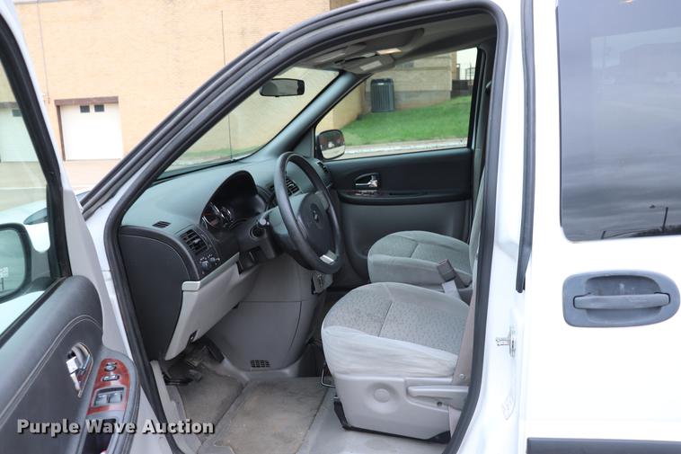 image for item ED9629 2008 Chevrolet Uplander handicap accessible van