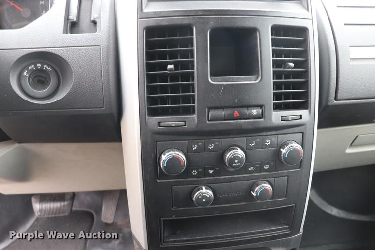 image for item ED9630 2010 Dodge Grand Caravan handicap accessible van