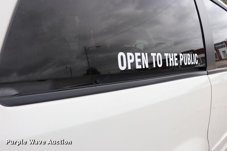 image for item ED9630 2010 Dodge Grand Caravan handicap accessible van