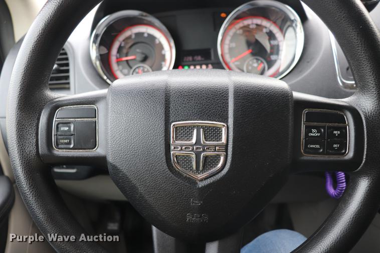 image for item ED9631 2011 Dodge Grand Caravan handicap accessible van