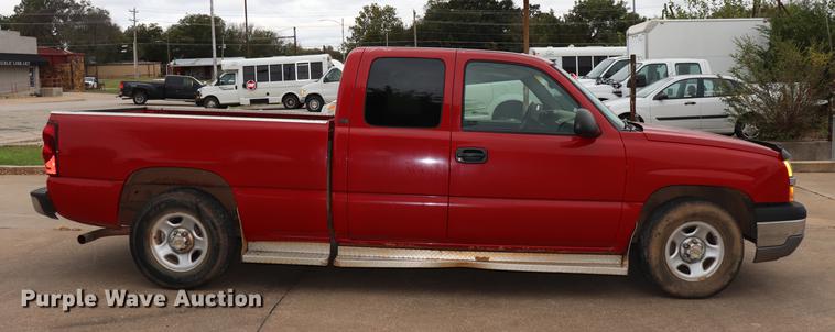 image for item ED9635 2003 Chevrolet Silverado 1500 Ext.Cab pickup truck
