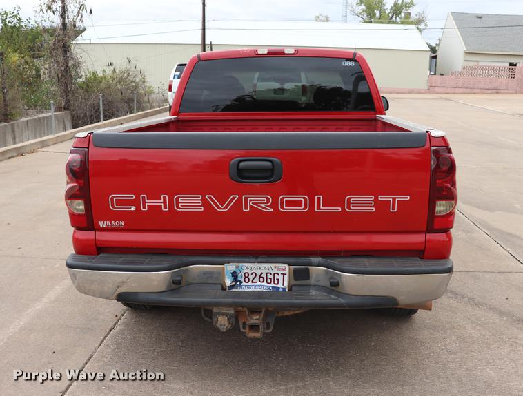 image for item ED9635 2003 Chevrolet Silverado 1500 Ext.Cab pickup truck