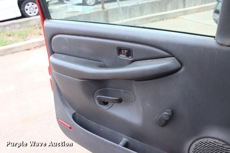 image for item ED9635 2003 Chevrolet Silverado 1500 Ext.Cab pickup truck